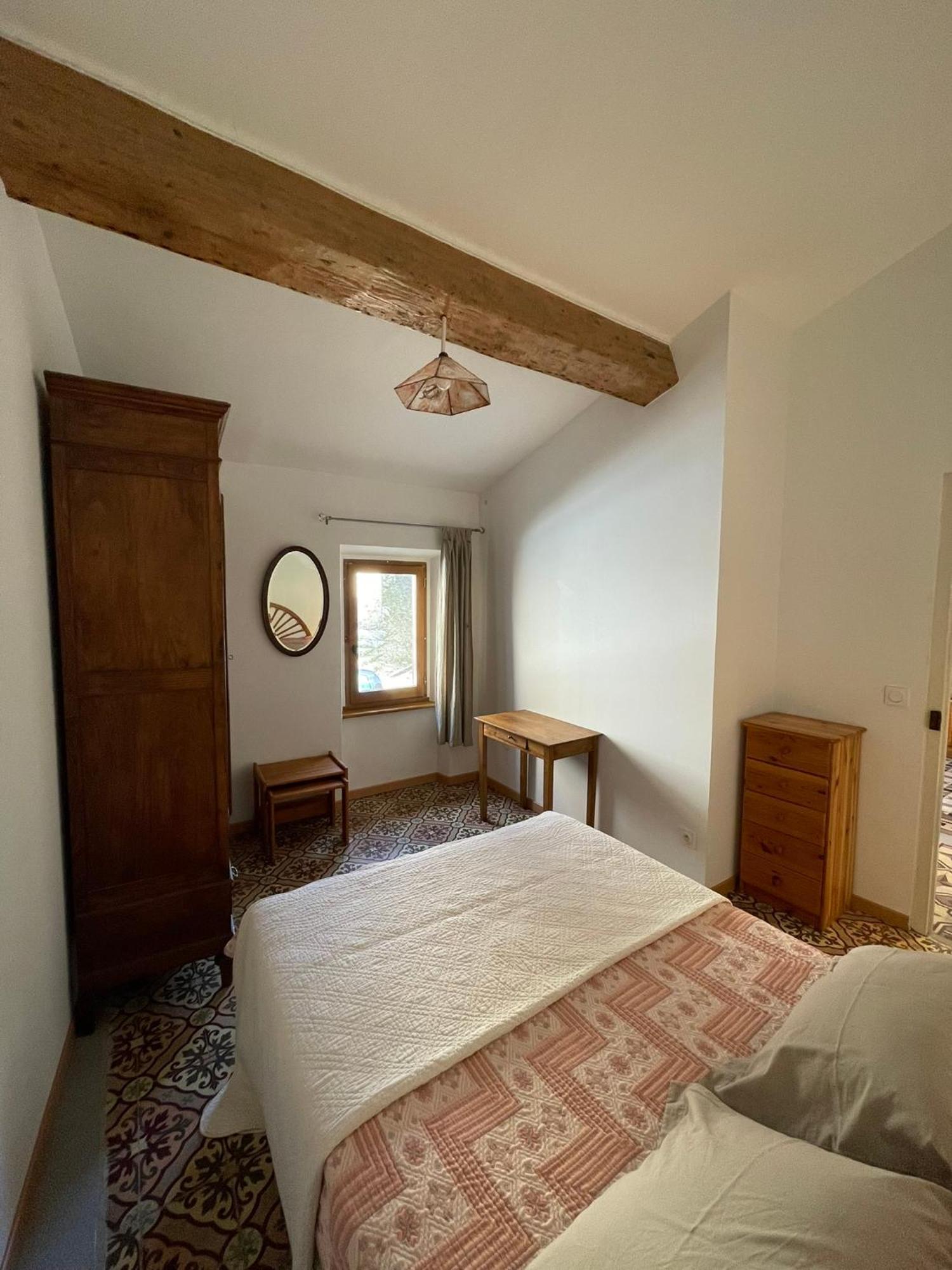 Appartement Chez L'Artiste Minerve Luaran gambar